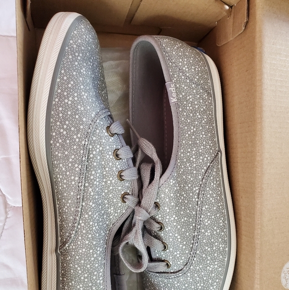 Keds Shoes - Keds size 8